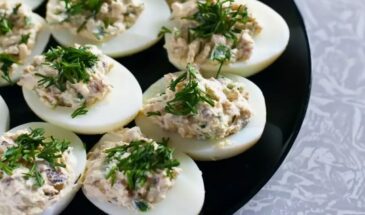 Забудьте про бутерброды! Яйца с сайрой — новый уровень простой закуски, от которой все сходят с ума