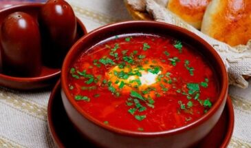 Что класть в борщ первым — капусту или картошку: простое правило от шеф-поваров