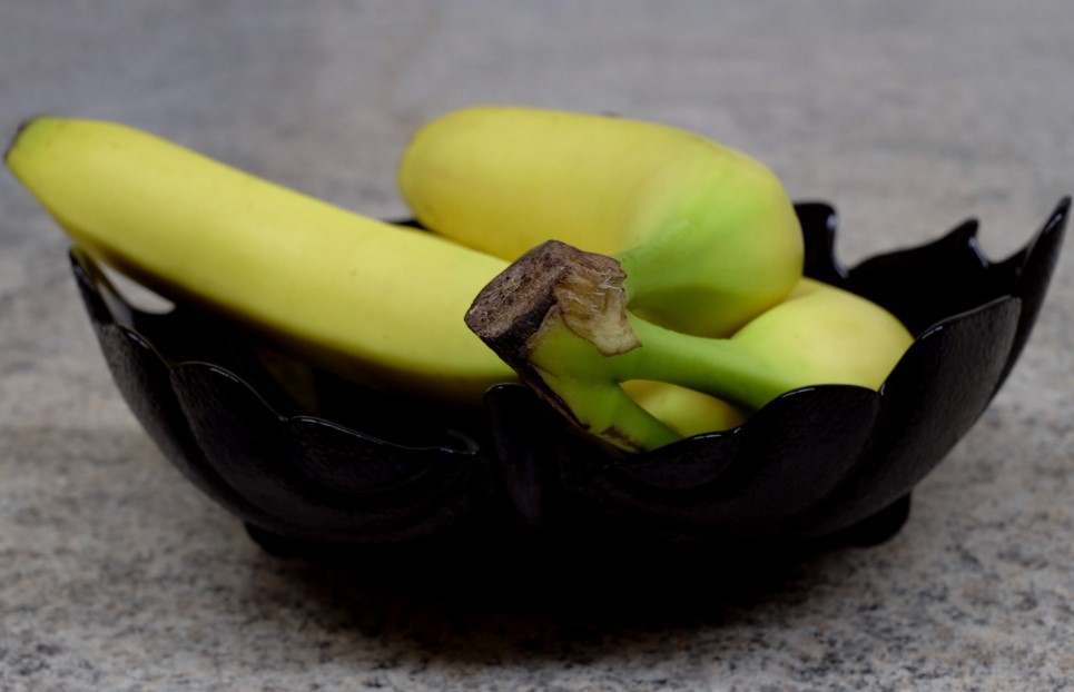 Сон в тарелке: диетолог назвал продукты, которые помогут уснуть за 20 минут без таблеток