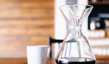 Врачи никогда не пьют кофе сразу после пробуждения: одна простая привычка, которая даёт в три раза больше бодрости