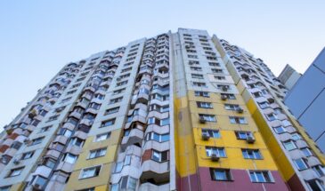 Вам прислали доплату за ЖКХ? Требуйте деньги обратно: когда управляющая компания нарушает закон и как это доказать