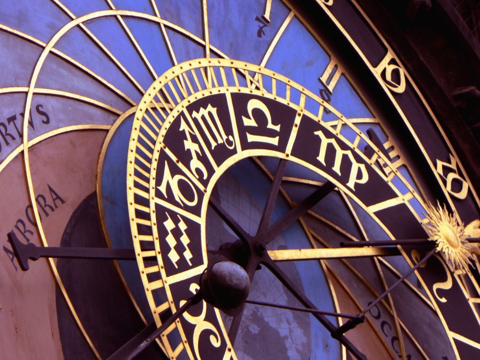 Три счастливчика, которым повезет после 22 февраля 2026: астрологи назвали знаки Зодиака, у которых жизнь изменится к лучшему