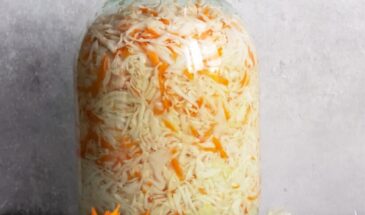 Самая вкусная квашеная капуста: секрет хруста и вкуса в одном простом рецепте — готовится в банке за минуты