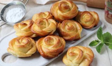 Булочки-розочки с яблоками и апельсином: сочная начинка и нежное тесто за полчаса