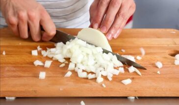 Золотистый лук без горечи: один секрет, который превратит обычное блюдо в ресторанное