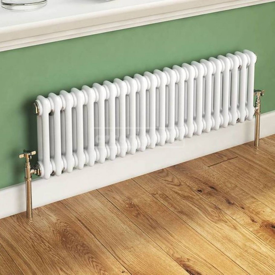 Где сушить обувь после дождя: почему батарея портит пару и что делать вместо этого