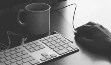 Сидение — это новое курение: что случается с вашим телом за 8 часов за компьютером