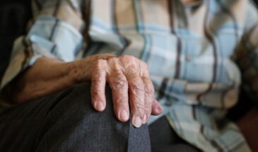 В 80 лет память как в 50: почему некоторые пожилые люди не стареют умом