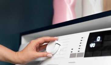 Соль в стиралку: одна ложка — и полотенца снова мягкие, как из магазина — секрет без кондиционеров