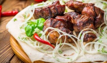 Советский маринад для шашлыка: рецепт с уксусом, который не подводит уже 50 лет