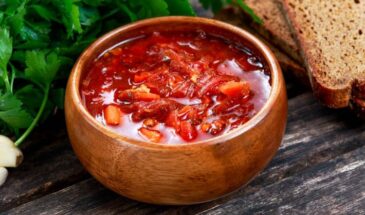 Постный борщ с фасолью: рецепт наваристого супа без мяса, который вкуснее классического