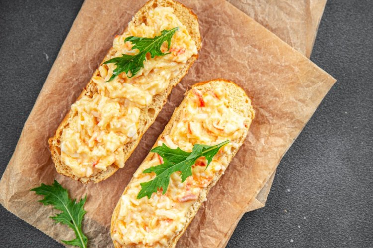 Бутерброды, которые исчезают за минуту: секрет закуски с жареным луком