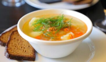 Уха из кеты с рисом: классический рецепт наваристого супа за 40 минут