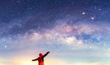 Гороскоп с 26 марта: 5 знаков, которых ждут деньги, удача и помощь Ангела