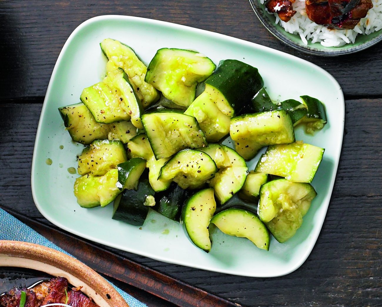 Огурцы в пакете за 2 часа: рецепт острой закуски, которая исчезнет со стола первой