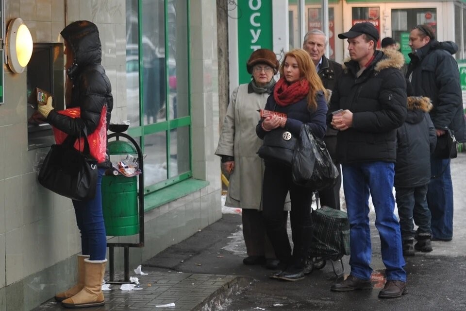 Триллион за произвол: экономика платит за недоверие между властью и обществом