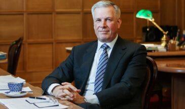 Зачем в Новосибирск приехал Данкверт: спасать коров или прятать концы в воду?