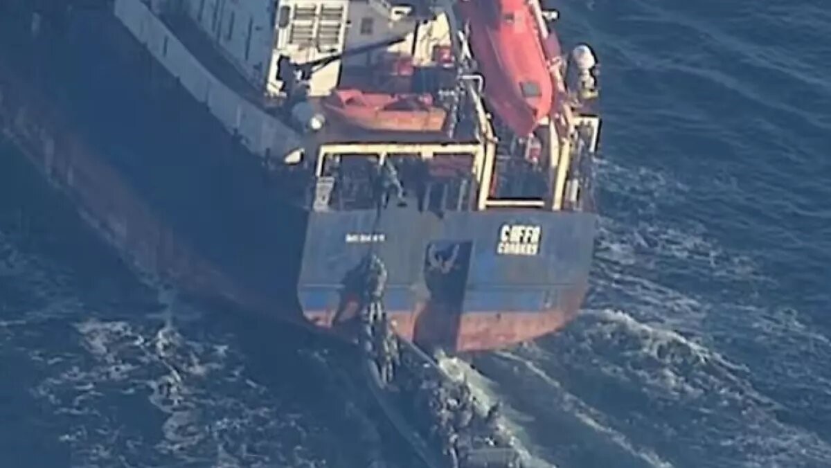 Россия должна срочно выразить озабоченность — иначе захват судов на Балтике не остановить