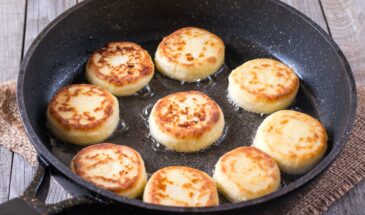 Идеальные сырники за 20 минут: секрет пышной текстуры, который скрывают в кафе