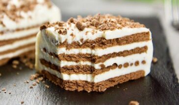 Торт без духовки: 5 ингредиентов — и десерт исчезает со стола за минуты