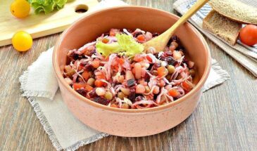 Винегрет без огурцов, но с квашеной капустой: секрет салата, который исчезает со стола за минуту