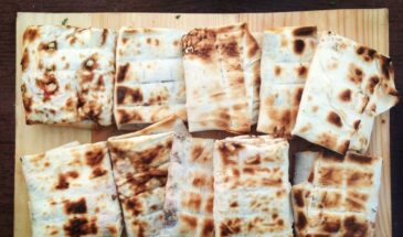 Конвертики из лаваша с сулугуни: одна хитрость с начинкой, которая делает закуску вкуснее шашлыка