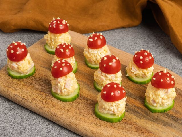 Закуска на Пасху из яиц: «грибочки» с овощами — одна хитрость, и блюдо разлетается мгновенно