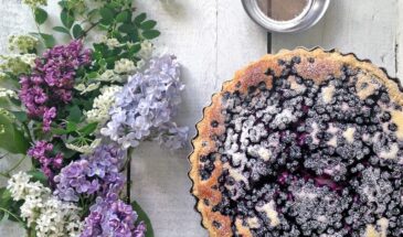 Творожный пирог с черникой: один секрет начинки, который делает его воздушным и нежным