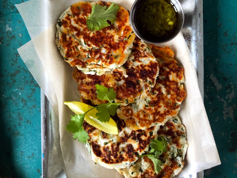 Безглютеновые лепешки из кокосовой муки: один нюанс с йогуртом и тесто получается идеальным