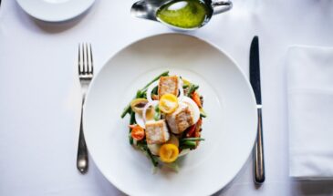 Изжога от тревоги: как стресс превращает еду в проблему и как разорвать этот круг