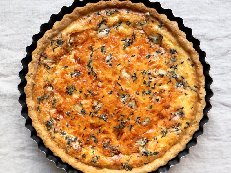 Киш «Четыре сыра»: один секрет теста, который делает начинку нежнее ресторанной