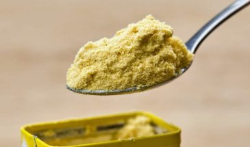 Горчица спешит на помощь: один порошок, который спасёт урожай от слизней и тли без химии