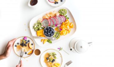 Фрукты после мяса: почему это сочетание вызывает вздутие и отёки