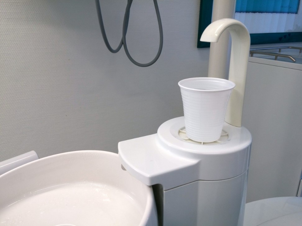 Можно ли делать зубы на Пасху: одна хитрость, которая спасёт и улыбку, и праздник