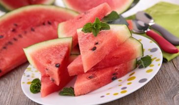 «Арбуз в теплице? Да ещё какой!»: секрет урожая, который созреет уже в июле — даже в средней полосе