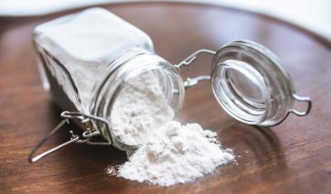 «Бабушкин секрет от жучков»: один предмет в банке — и мука остаётся свежей месяцами