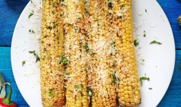 Кукуруза в фольге с чесночным маслом: летний рецепт, который меняет представление о гарнире