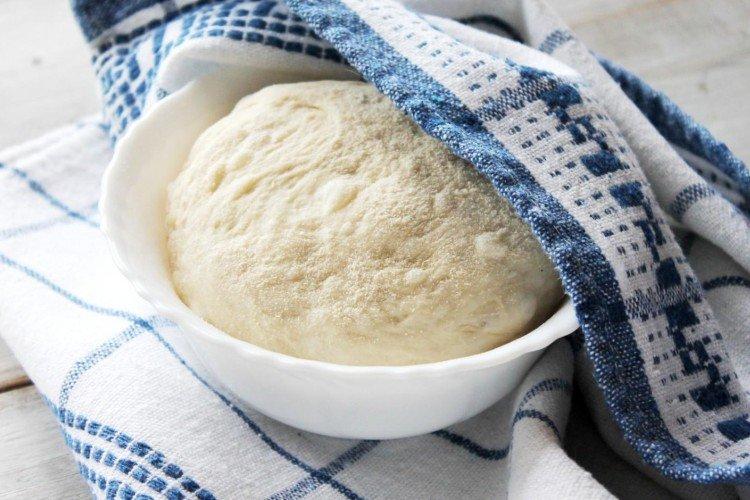 Опара для пасхальной выпечки: одна хитрость, которая делает куличи воздушными — и не черствеют неделю