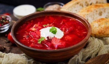 Почему в борщ надо класть чеснок: одна деталь, которая меняет вкус супа полностью