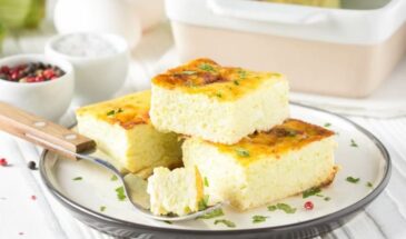 Не взбивайте, а мешайте: одна хитрость, и омлет получится пышным, как в детстве