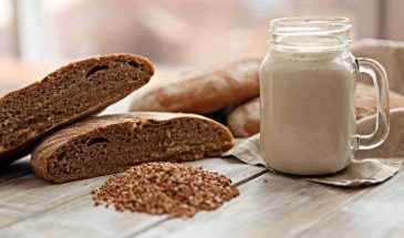 «Хлеб черствеет за день? Вы храните его неправильно!»: 5 ошибок, которые убивают вашу выпечку