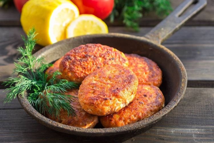 Пасха: можно ли жарить котлеты вечером — неожиданный ответ