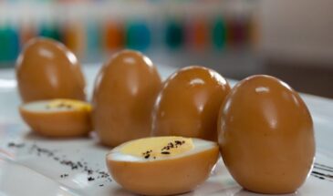 Можно ли мариновать яйца на Пасху: один приём с имбирём, который становится кулинарной находкой