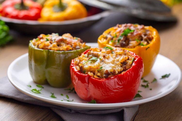 Перцы, которые исчезают за минуту: начинка с сыром и грибами, от которой не откажется никто