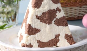 Творожная пасха двухцветная: одна хитрость с шоколадом и десерт разлетается мгновенно