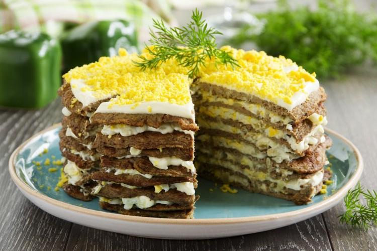 Пасхальный торт из печени: рецепт, который удивит гостей и сэкономит бюджет