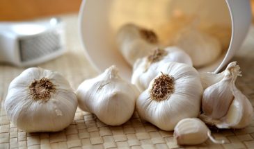 Давление упадёт без таблеток? Секрет в сушёном чесноке