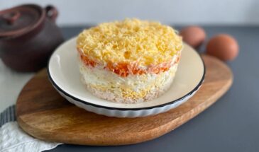Салат «Курочка под шубкой»: рецепт, который исчезает со стола первым