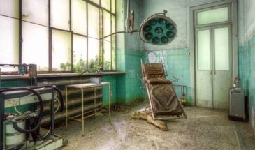 Указы на бумаге, смертность в реальности: как «оптимизация» медицины убивает будущее России