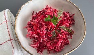 Салат «Щётка» для весны: один нюанс со свёклой, который меняет всё